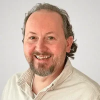 Roland Serias Masin – Feinenenergetischer Transformationsbegleiter und Entwickler der MetaZentrierung